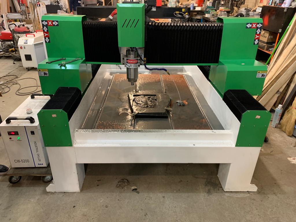 Фрезерный станок с ЧПУ 1000x2000х400mm Stone